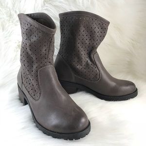 Eastland Brown Women’s Boot size 6 E1